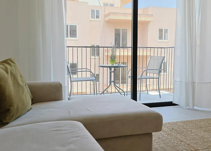Swieqi Malaika New 5 *