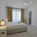 דירה Swieqi Malaika New 5 *