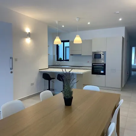 Apartment Swieqi Malaika New 5 *