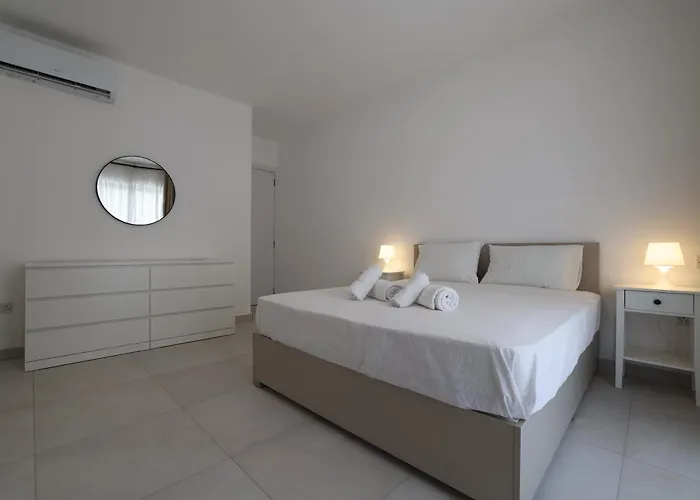 Swieqi Malaika New 5 *